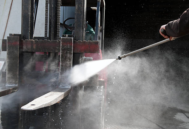 Best Roof Pressure Washing  in Charleston, MS